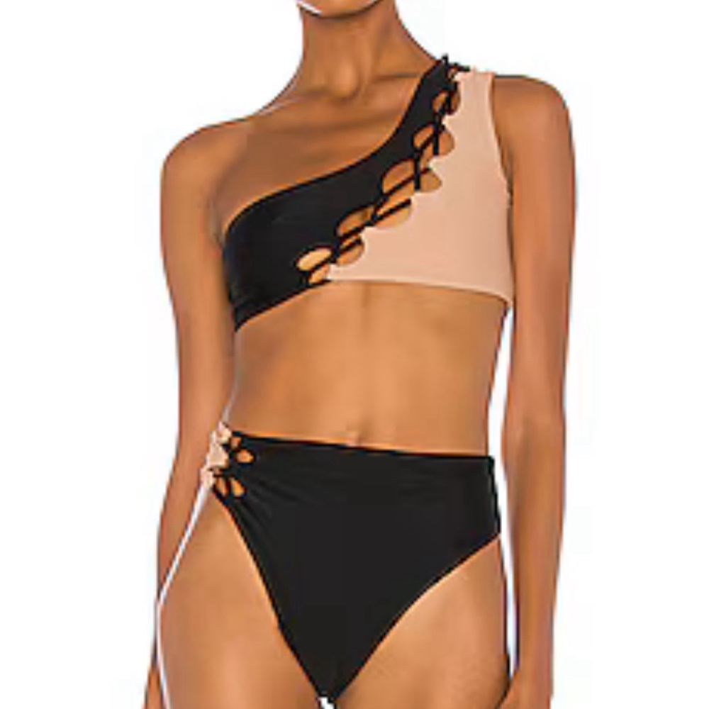 Camila Coelho Andres two piece bikini size small